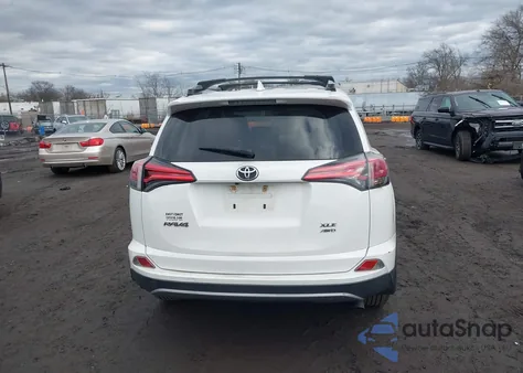 2018 Toyota Rav4 Xle из США, поврежденный, VIN JTMRFREV4JJ724011
